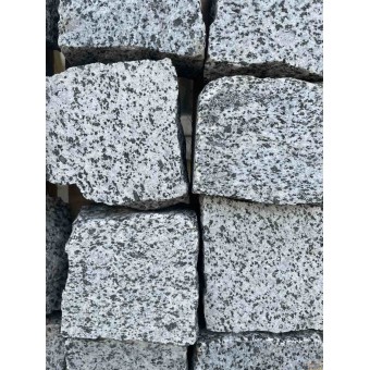 Изображение Брусчатка гранитная Покост француз (10*10*5) 7,5 кв.м -1 т купить в procom.ua