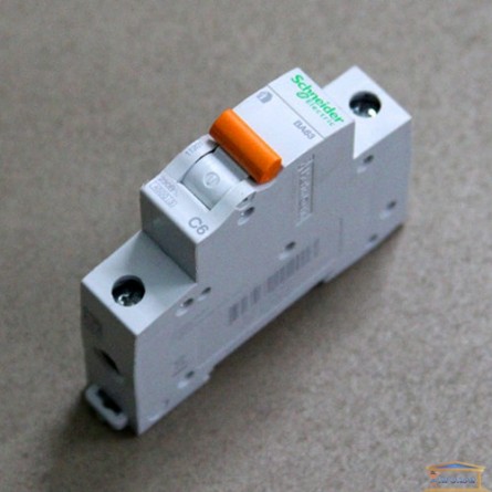 Зображення Автоматичний вимикач 1-63А Schneider Домовий (Болгарія) купити в procom.ua - зображення 2