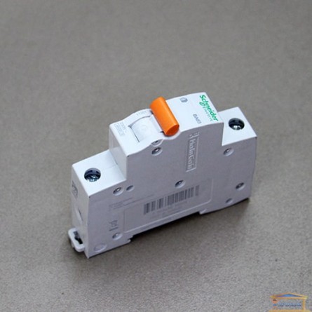 Зображення Автоматичний вимикач 1-32А Schneider Домовий (Болгарія) купити в procom.ua - зображення 2