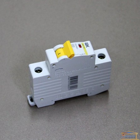 Зображення Автоматичний вимикач 1-полюсний 32A IEK купити в procom.ua - зображення 1